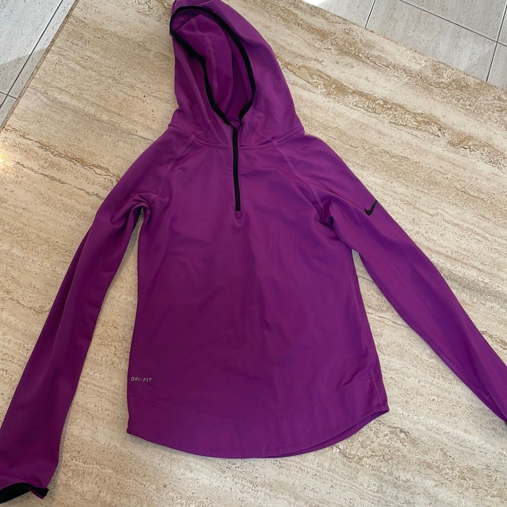 Nike pro dri fit size L